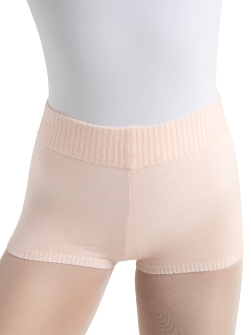 Strikket danseshorts fra Capezio i lys rosa, laget i mykt og elastisk strikkemateriale.